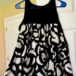 Theory black and white tank top